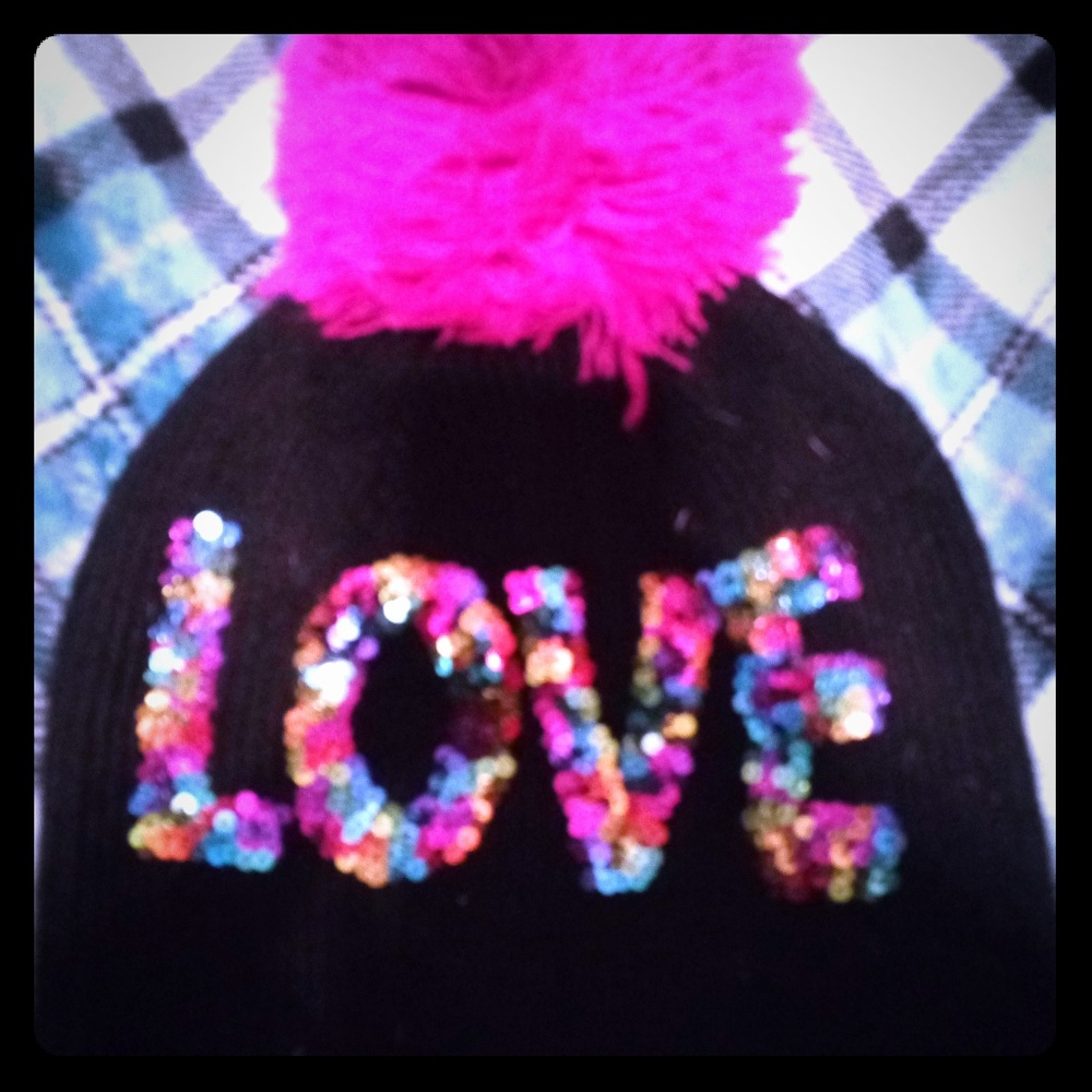 Betsey Johnson xox Trolls love beanie